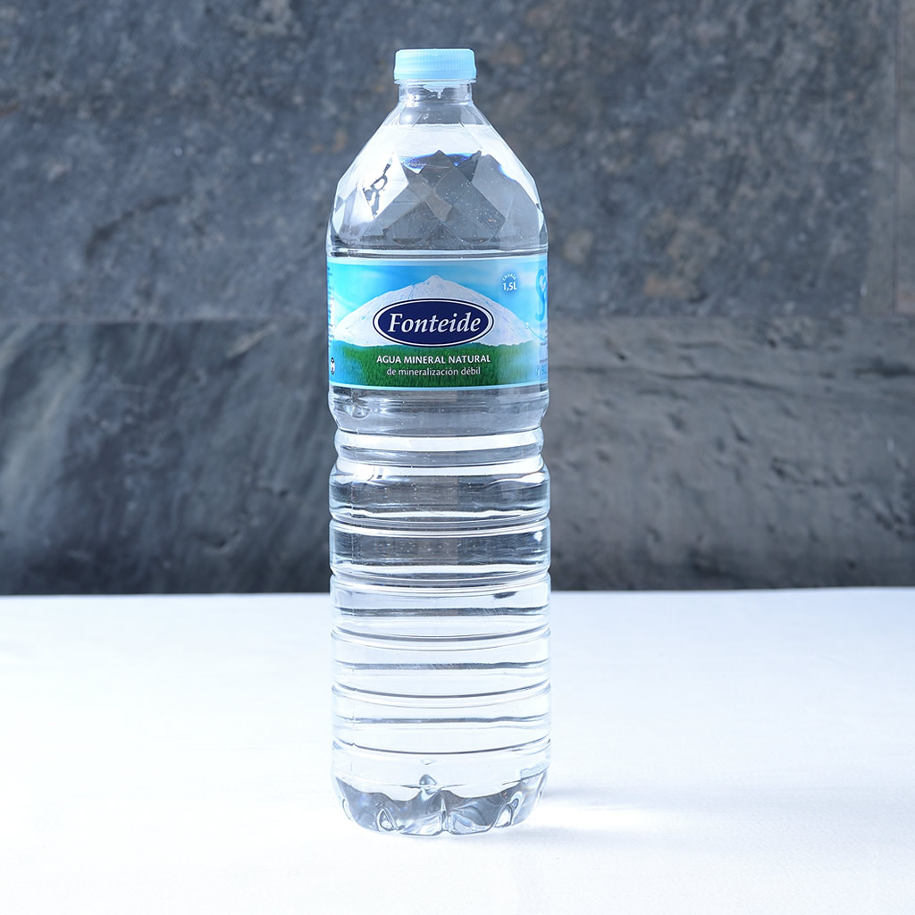 Botella de Agua (1.5 litros)