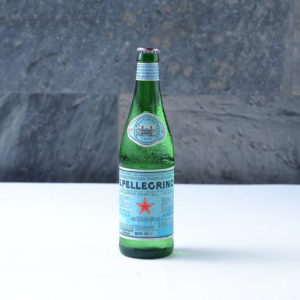 Botella agua Pellegrino 1l.